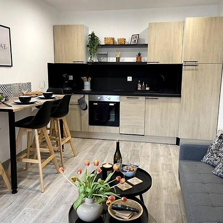 Bel Appartement Sur Cour Plein Centre Ville Et Parking 穆兰 外观 照片