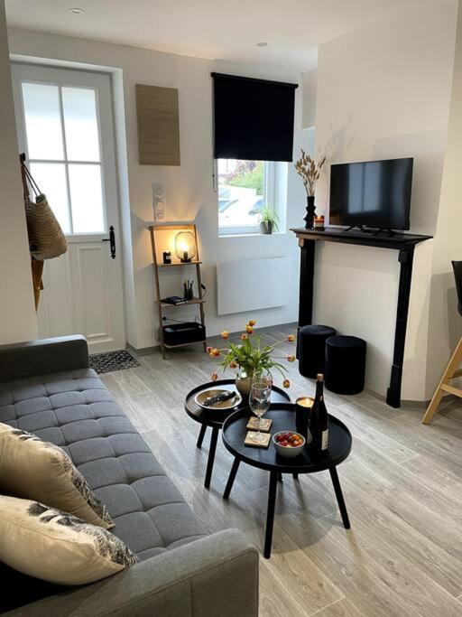 Bel Appartement Sur Cour Plein Centre Ville Et Parking 穆兰 外观 照片